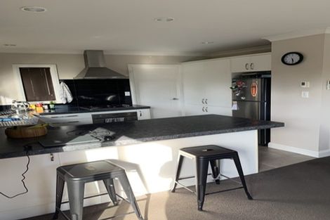 Photo of property in 16 Regent Street, Silverdale, Hamilton, 3216