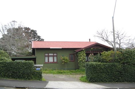 Photo of property in 60 Belt Road, New Plymouth, 4310