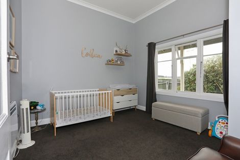 Photo of property in 6 A'court Street, Sanson, 4817