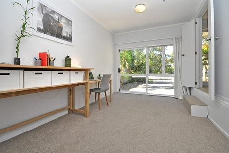 Photo of property in 33g Springs Road, Parakai, 0830