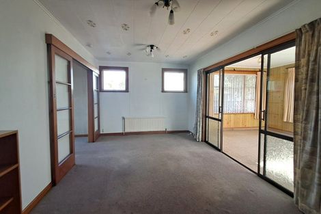 Photo of property in 5 Romilly Street, Westport, 7825