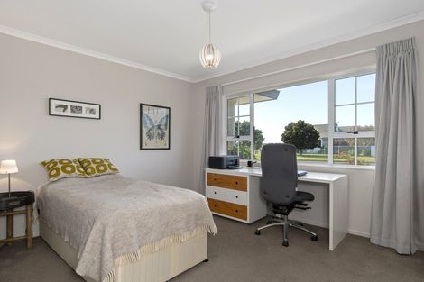 Photo of property in 106 Hamurana Road, Omokoroa, 3114