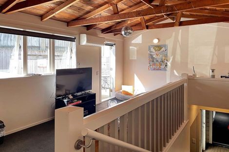 Photo of property in 289 The Terrace, Te Aro, Wellington, 6011
