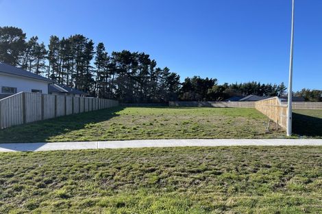 Photo of property in 4 Harrier Place, Amberley, 7410