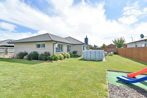 Photo of property in 3 Catchpole Place, Woodend, 7610
