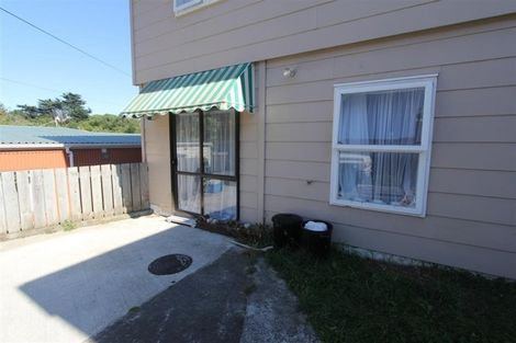 Photo of property in 25 Downes Street, Titahi Bay, Porirua, 5022