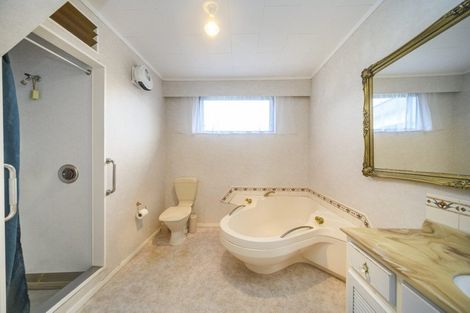 Photo of property in 27 Galway Avenue, Hokowhitu, Palmerston North, 4410