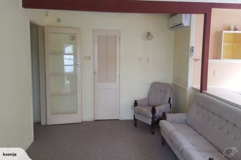 Photo of property in 27 The Drive, Tawa, Wellington, 5028