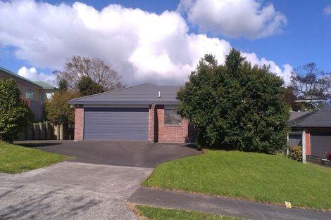 Photo of property in 58 Hewlett Road, Massey, Auckland, 0614