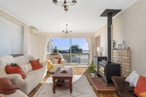 Photo of property in 14 Rangataua Street, Welcome Bay, Tauranga, 3112