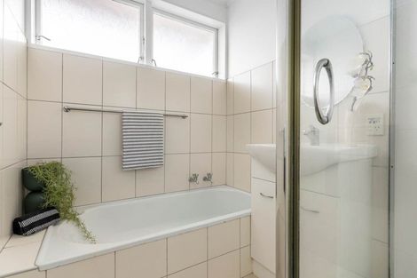 Photo of property in 1/6 Akehurst Avenue, New Lynn, Auckland, 0600