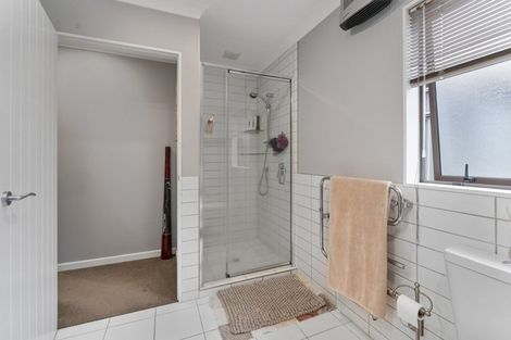 Photo of property in 61 Waterstone Avenue, Paraparaumu, 5032