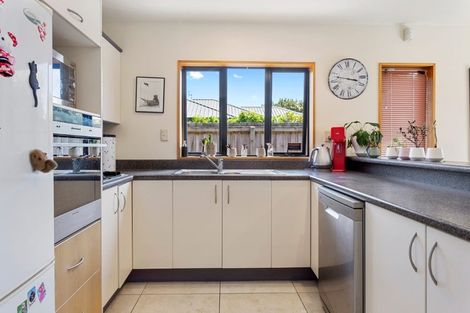 Photo of property in 1/111 Lincoln Road, Addington, Christchurch, 8024