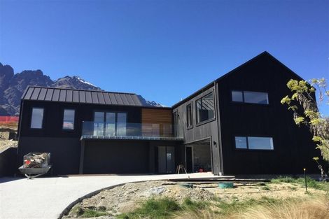 Photo of property in 17 Rannoch Drive, Jacks Point, Queenstown, 9371