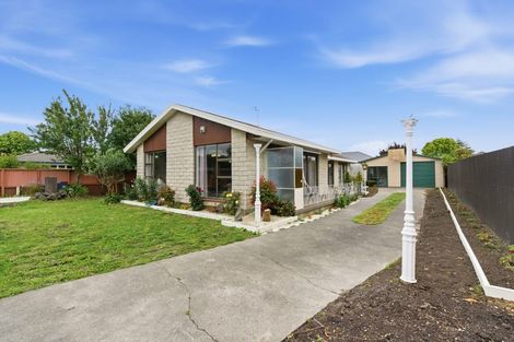 Photo of property in 219 Main North Road, Redwood, Christchurch, 8051