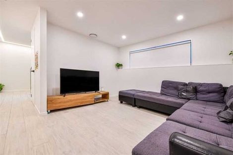 Photo of property in 14a Mantra Road, Massey, Auckland, 0614
