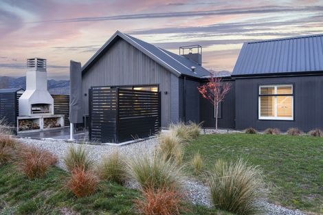 Photo of property in 7 Hatters Lane, Mount Pisa, 9383