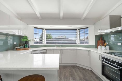 Photo of property in 169 Cameron Road, Te Puke, 3119