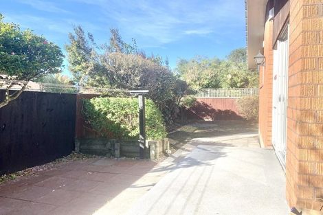 Photo of property in 2/166 Avonhead Road, Avonhead, Christchurch, 8042