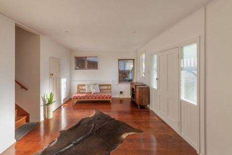 Photo of property in 24 Totara Road, Miramar, Wellington, 6022