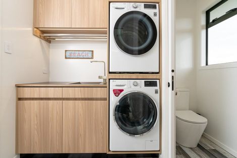 Photo of property in 8b Government Road, Raglan, 3225