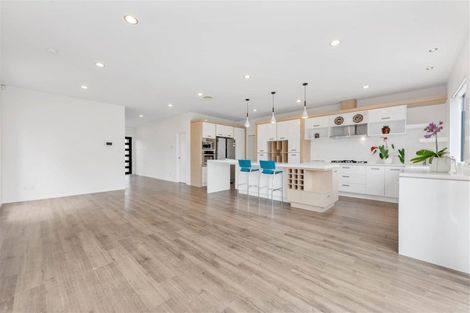 Photo of property in 37 Rosewell Crescent, Flat Bush, Auckland, 2019