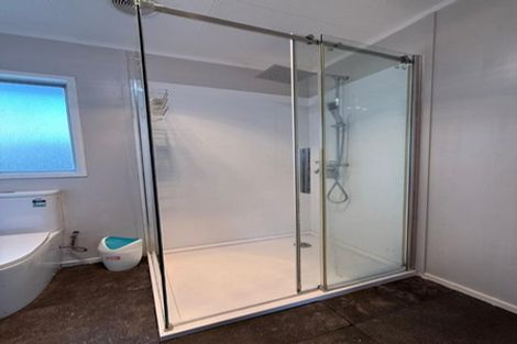 Photo of property in 101a Triangle Road, Massey, Auckland, 0614