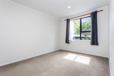 Photo of property in 2 Glucina Place, Glen Eden, Auckland, 0602