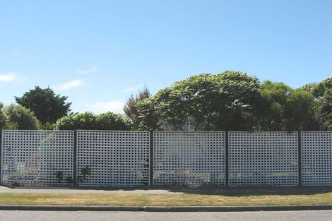 Photo of property in 32 Donnington Street, Parklands, Christchurch, 8083