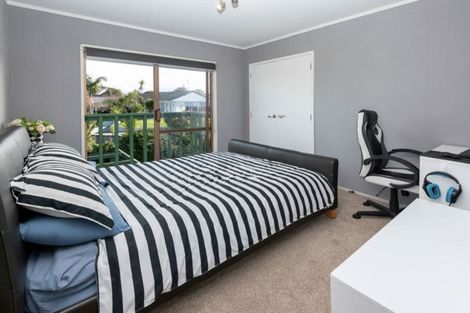 Photo of property in 2/21 Roysfield Lane, Sunnyhills, Auckland, 2010