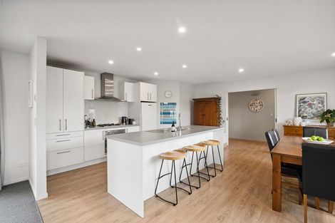 Photo of property in 27 De Bettencor Place, Mount Pisa, Cromwell, 9383