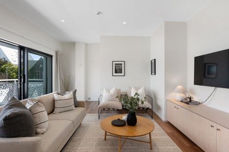 Photo of property in 4/30 Peterborough Street, Christchurch Central, Christchurch, 8013
