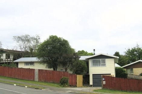 Photo of property in 49 Norana Road, Timberlea, Upper Hutt, 5018
