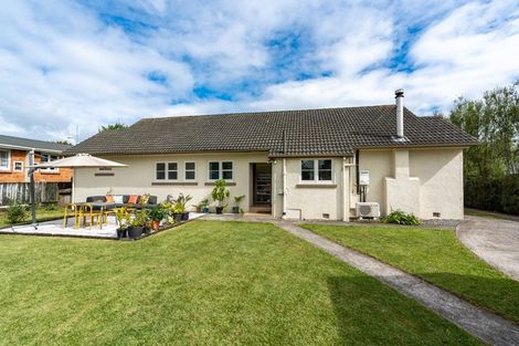 Photo of property in 37 Storey Avenue, Forest Lake, Hamilton, 3200