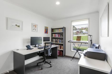 Photo of property in 10 Barwick Place, Stanmore Bay, Whangaparaoa, 0932