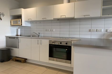 Photo of property in 3c/60 Masons Road, Oteha, Auckland, 0632