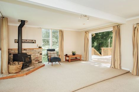 Photo of property in 103 Laingholm Drive, Laingholm, Auckland, 0604