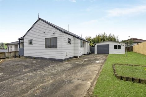 Photo of property in 70 Hutchinsons Road, Bucklands Beach, Auckland, 2014
