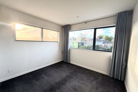 Photo of property in 15 Correa Court, Goodwood Heights, Auckland, 2105