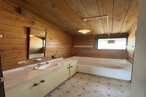 Photo of property in 6 Wisteria Grove, Maungaraki, Lower Hutt, 5010