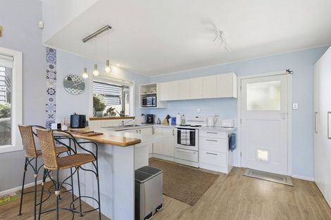 Photo of property in 14 Kenef Road, Paremata, Porirua, 5024