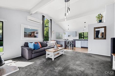 Photo of property in 11 Mcmanaway Grove, Stokes Valley, Lower Hutt, 5019