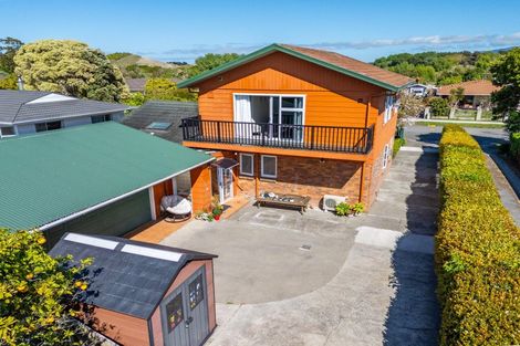 Photo of property in 10 Nimmo Avenue, Waikanae, 5036