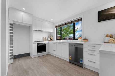 Photo of property in 1 James Elliot Way, Pokeno, 2402