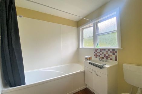 Photo of property in 3 Montgomery Avenue, Karori, Wellington, 6012