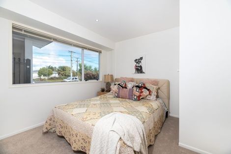 Photo of property in 68 Willis Road, Papakura, 2110