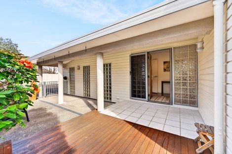 Photo of property in 2/51 Merani Street, Belmont, Auckland, 0622