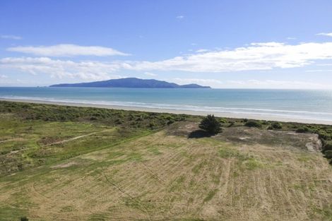 Photo of property in 184 Paetawa Road, Peka Peka, Waikanae, 5391
