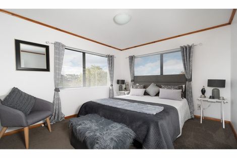 Photo of property in 13 Zefiro Drive, Massey, Auckland, 0614