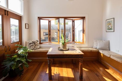 Photo of property in 49 Te Aute Road, Havelock North, 4130